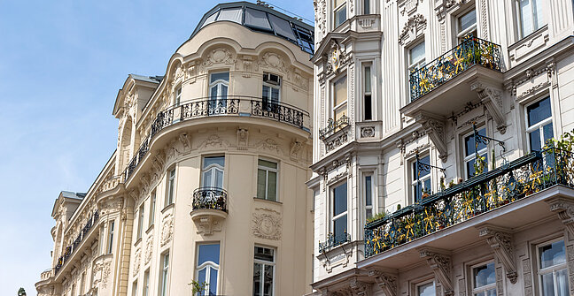 Building portrait by Gina Sanders