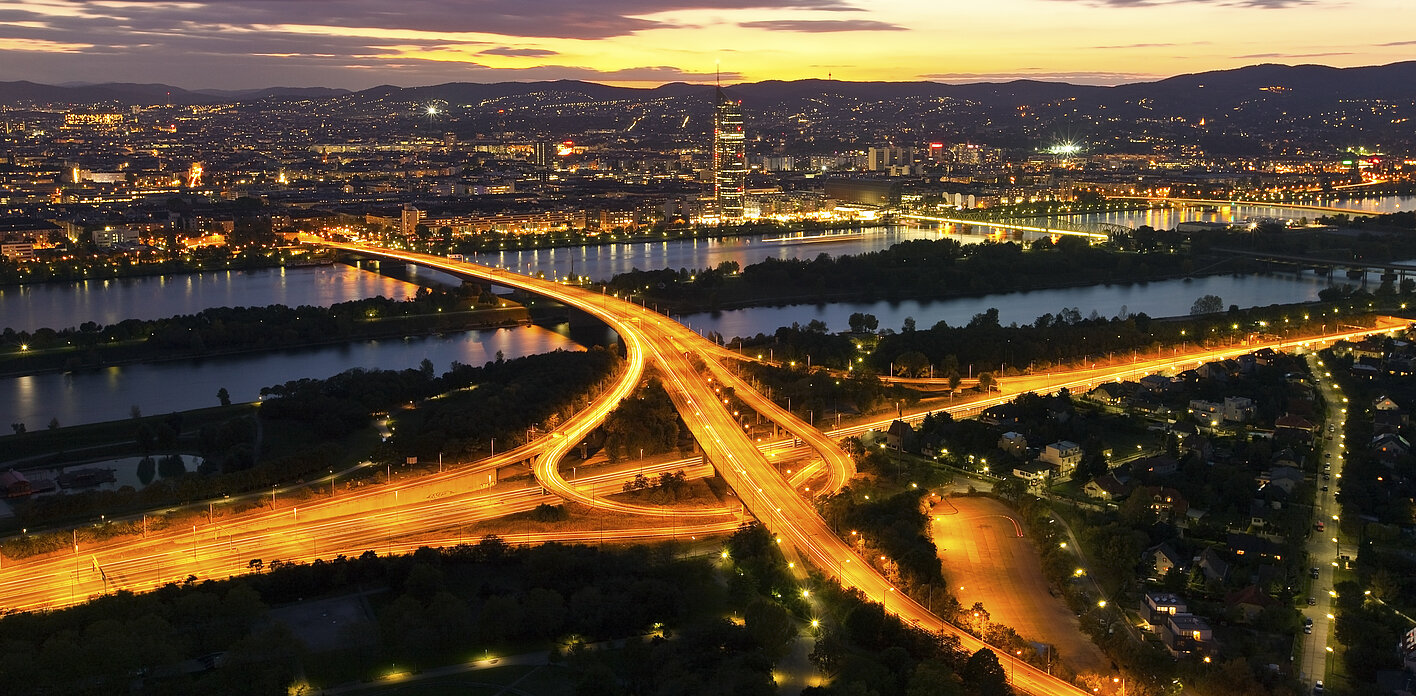 Wienblick Autobahnkreuz